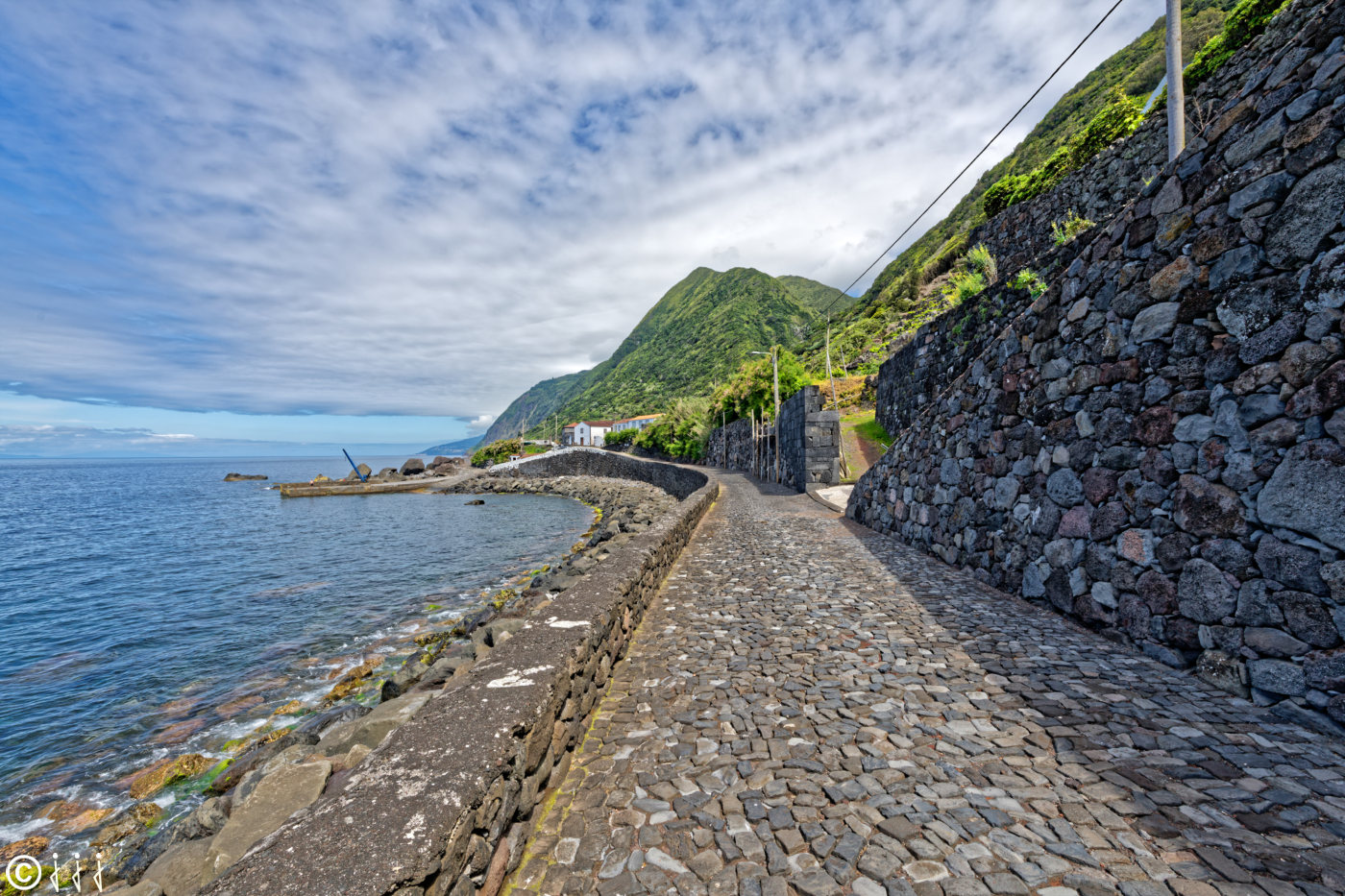 Paysage île de São Jorge aux Açores.