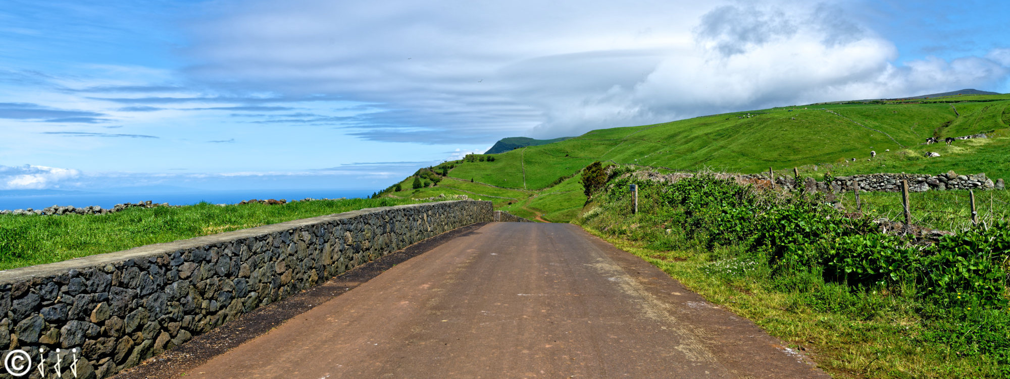 Paysage île de São Jorge aux Açores.