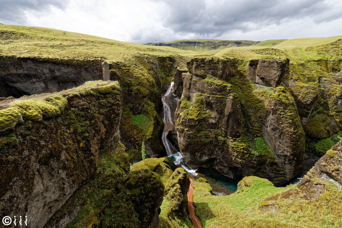 le majestueux canyon de Fjadrargljufur.