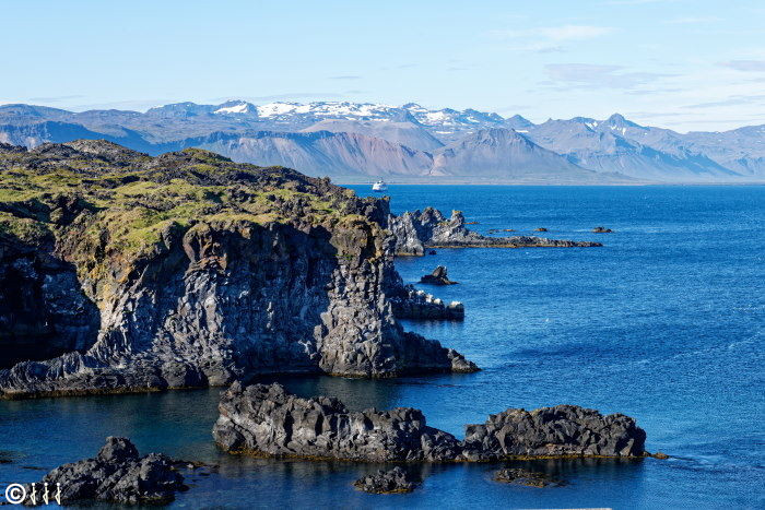 Falaise d'Hellnar en Islande