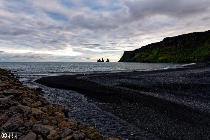 Les pointes rocheuses de Vik.