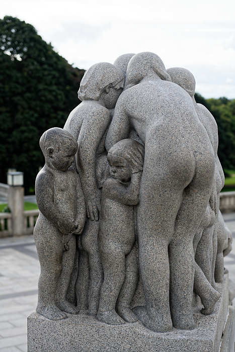 Sculpture en granit de Gustav Vigeland.