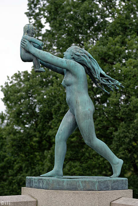 Sculpture en bronze de Gustav Vigeland.