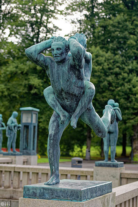 Sculpture en bronze de Gustav Vigeland.