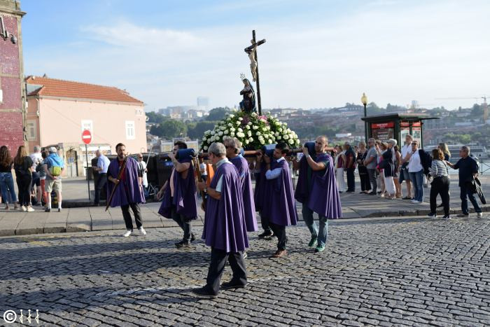 Procession religieuse à Porto.
