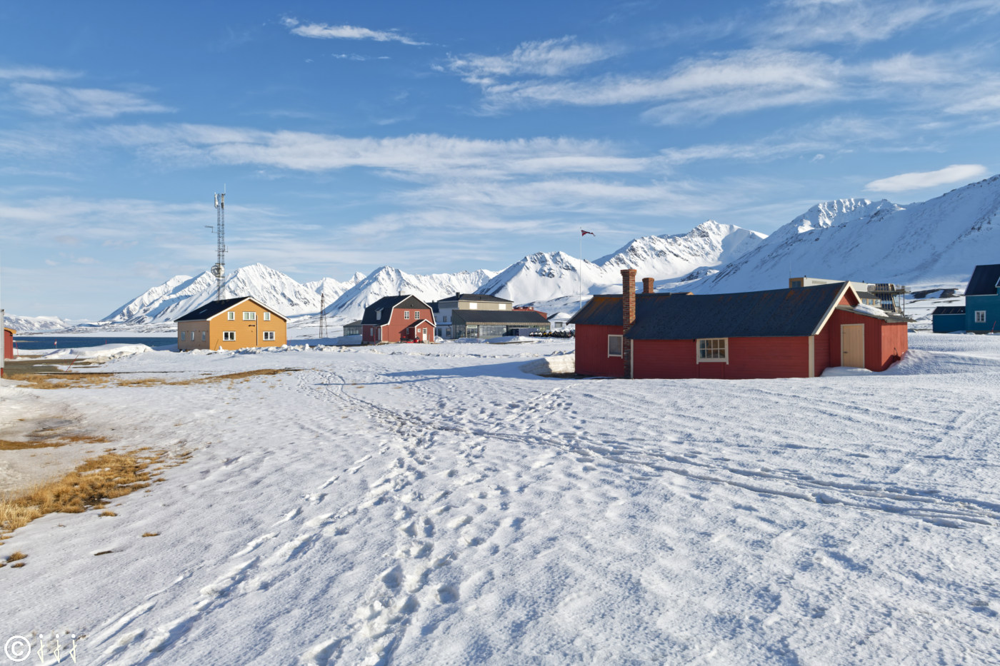 Vue de la base scientifique de Ny-Ålesund.